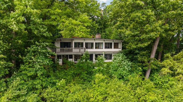 3595 E Huron River Drive, Ann Arbor, MI 48104