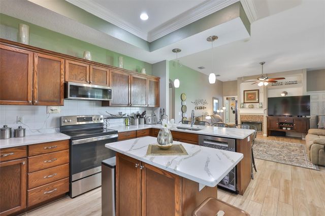7521 MELOGOLD CIRCLE, Land O Lakes, FL 34637