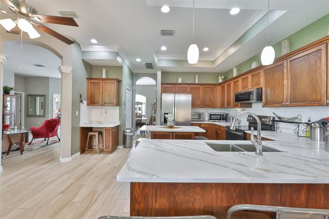 7521 MELOGOLD CIRCLE, Land O Lakes, FL 34637