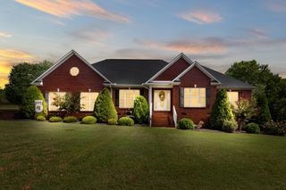 1315 Morlinty Ct, Columbia, TN 38401