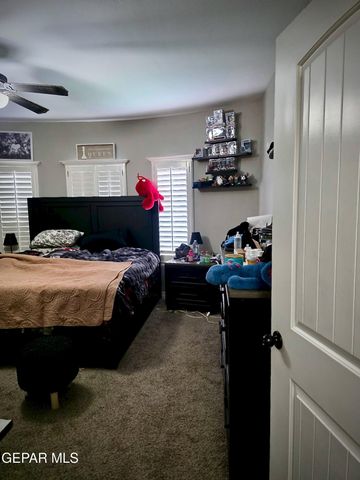 788 PONTOP HALL Street, El Paso, TX 79928