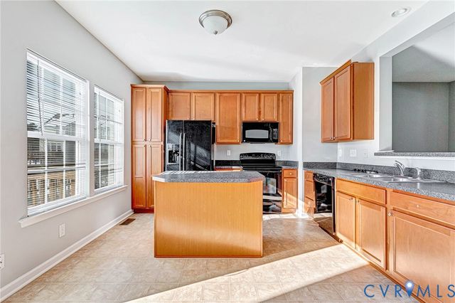 8087 Belton Cir, Mechanicsville, VA 23116