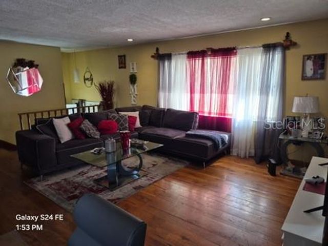 6121 HOLIDAY HILL LANE, Orlando, FL 32808