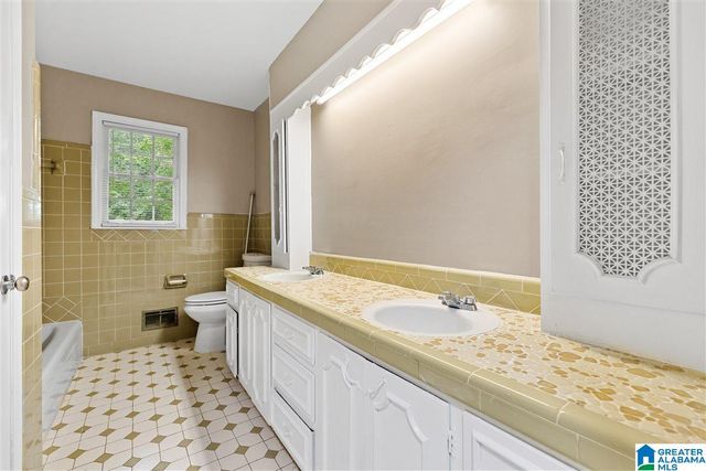 613 TUPELO ROAD, Center Point, AL 35215
