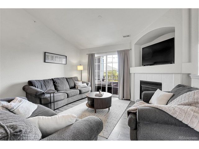 5255 Memphis St 10-1023, Denver, CO 80239