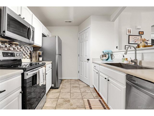 5255 Memphis St 10-1023, Denver, CO 80239