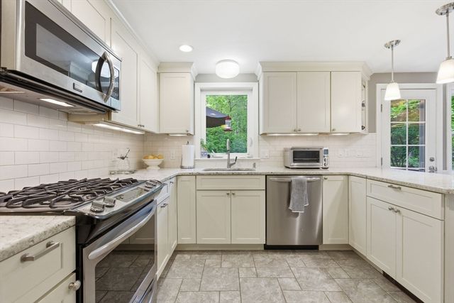 34 Brooksweld Rd, Canton, MA 02021