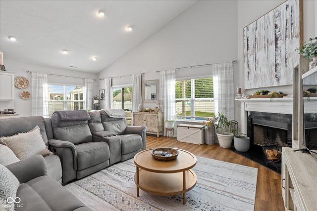 96 Mission Terrace Drive, Whiteland, IN 46184