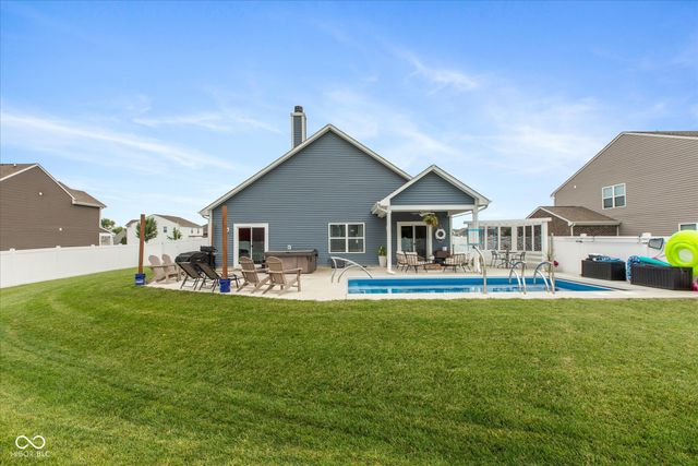 96 Mission Terrace Drive, Whiteland, IN 46184