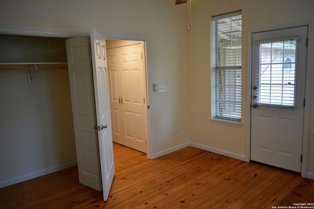 602B 10th, Bandera, TX 78003