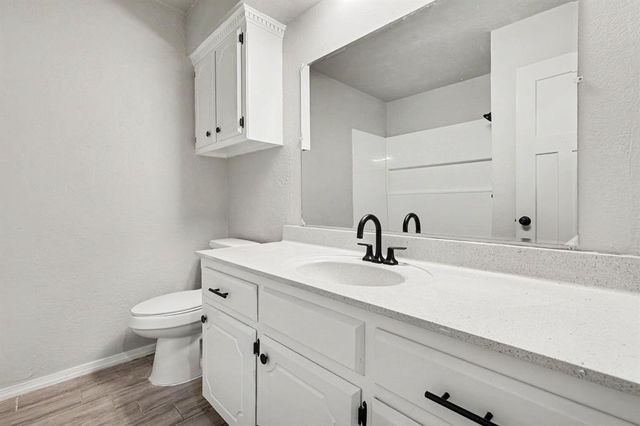 1161 McConnell Drive, Yukon, OK 73099