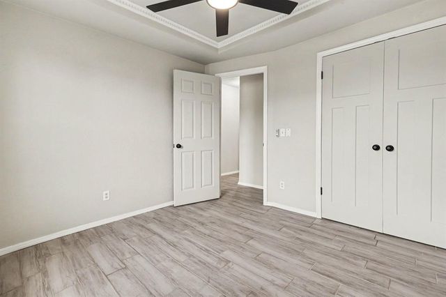 1161 McConnell Drive, Yukon, OK 73099
