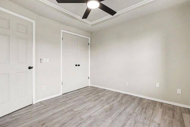 1161 McConnell Drive, Yukon, OK 73099
