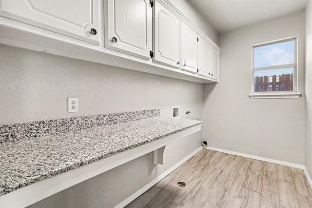 1161 McConnell Drive, Yukon, OK 73099
