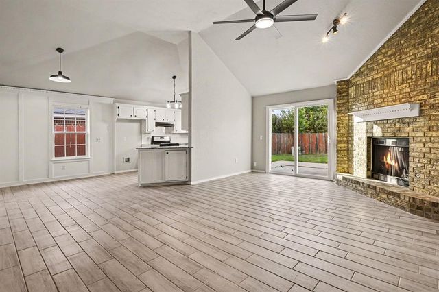 1161 McConnell Drive, Yukon, OK 73099