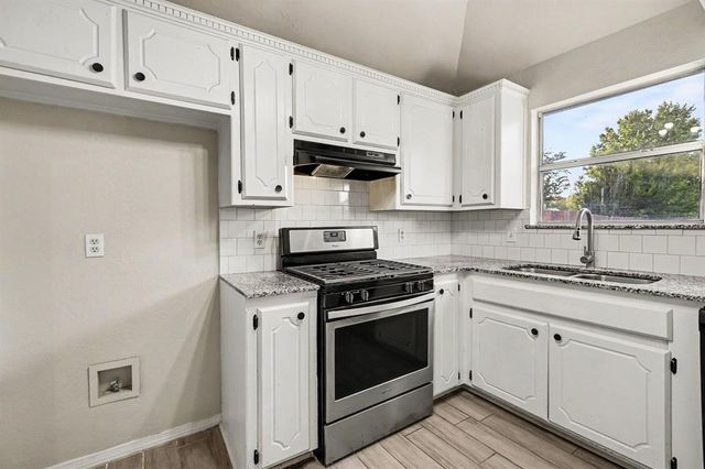 1161 McConnell Drive, Yukon, OK 73099