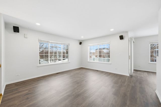 2330 Twilight Drive, Aurora, IL 60503