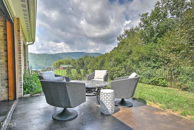 175 Deer Ridge Court, Butler, TN 37640