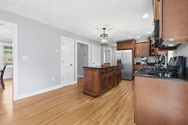 12 Bell Rd, Tewksbury, MA 01876