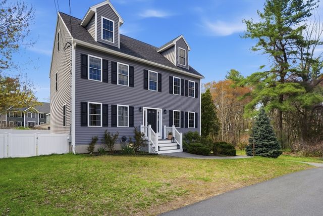 12 Bell Rd, Tewksbury, MA 01876