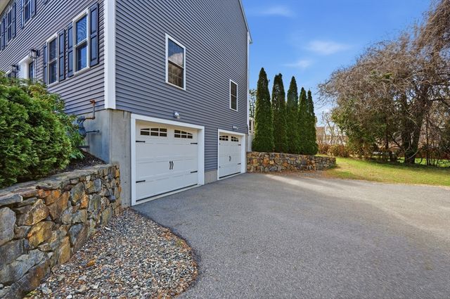 12 Bell Rd, Tewksbury, MA 01876