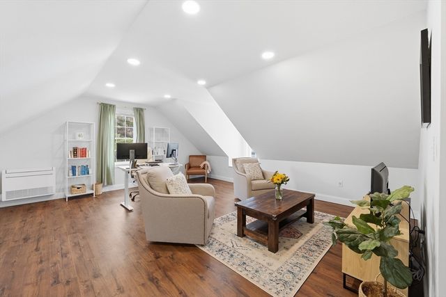 12 Bell Rd, Tewksbury, MA 01876