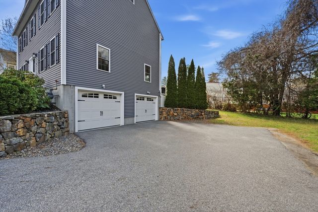 12 Bell Rd, Tewksbury, MA 01876