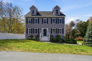 12 Bell Rd, Tewksbury, MA 01876