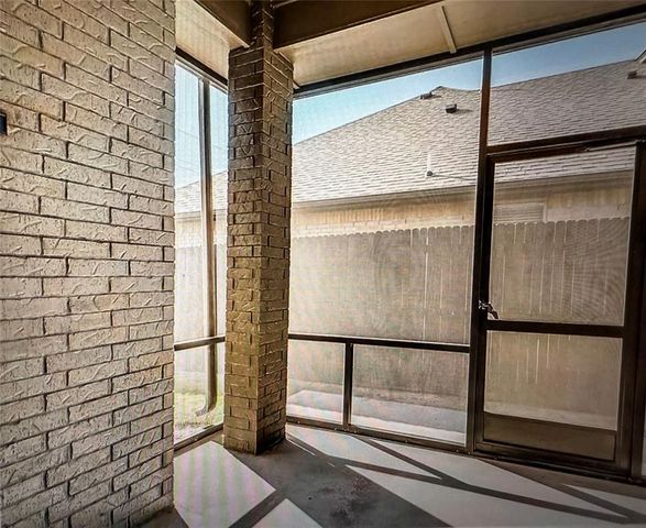 15304 Deer Valley Trail, Edmond, OK 73013