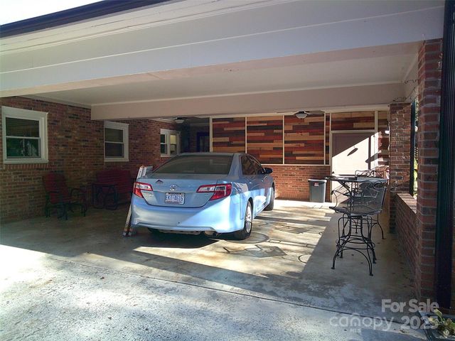 1339 Carmen Lane, Gastonia, NC 28054