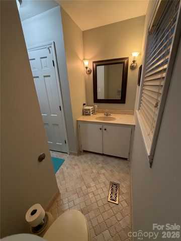 1339 Carmen Lane, Gastonia, NC 28054