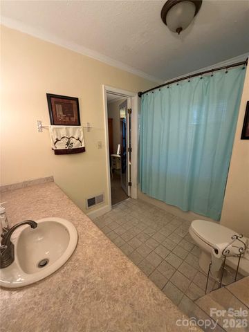 1339 Carmen Lane, Gastonia, NC 28054