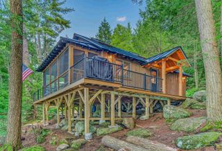 16 Hemlock Way, Holderness, NH 03245