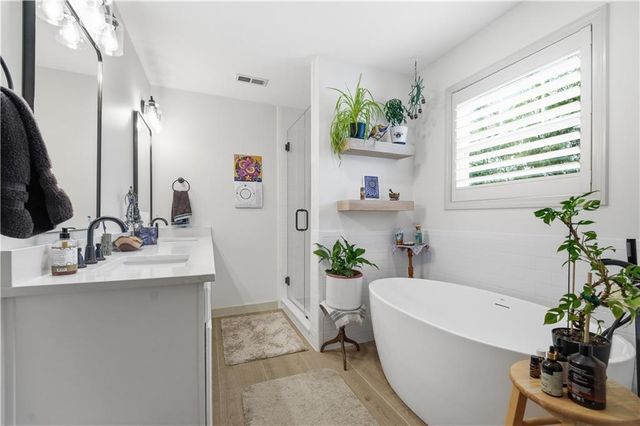 917 SW American Royal Way, Lee's Summit, MO 64081