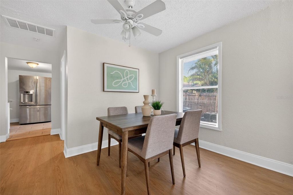 Image 5 of property listing at 1777 28TH AVENUE N, St Petersburg, FL 33713