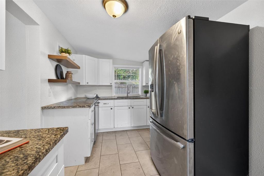 Image 6 of property listing at 1777 28TH AVENUE N, St Petersburg, FL 33713