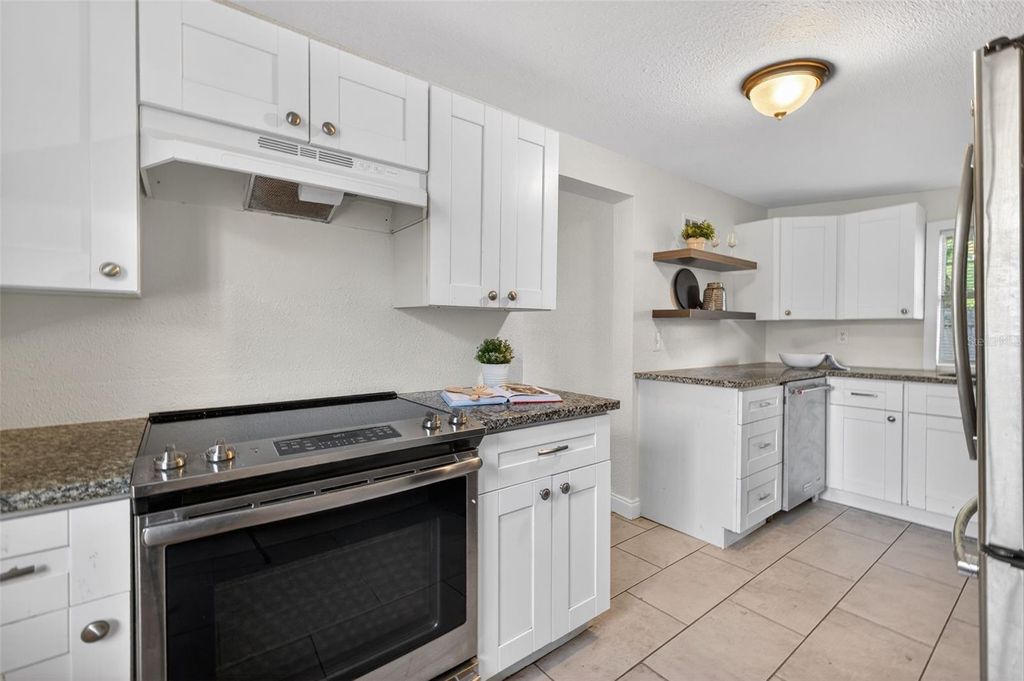 Image 8 of property listing at 1777 28TH AVENUE N, St Petersburg, FL 33713