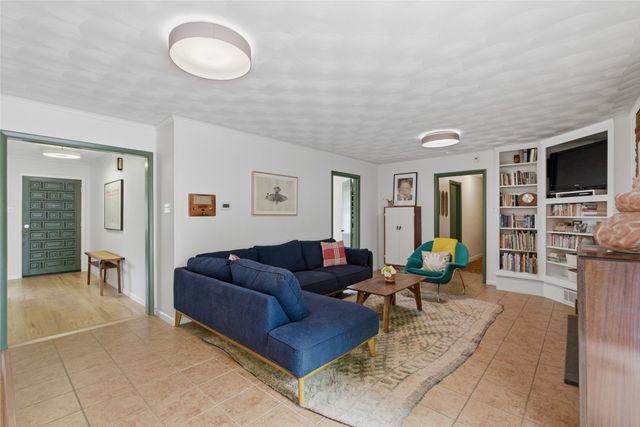 3929 S Franklin Street, Dallas, TX 75233