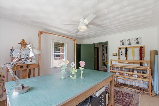 3929 S Franklin Street, Dallas, TX 75233