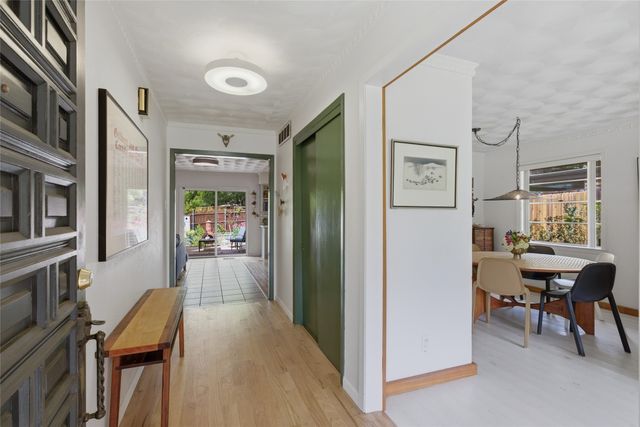 3929 S Franklin Street, Dallas, TX 75233