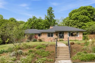 3929 S Franklin Street, Dallas, TX 75233