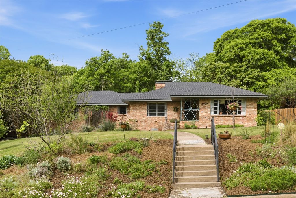 3929 S Franklin Street, Dallas, TX 75233