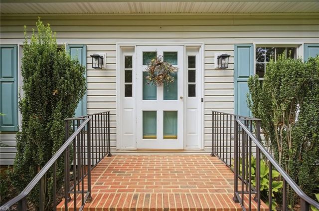 6657 Branch RD, Hayes, VA 23072