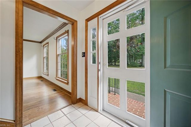 6657 Branch RD, Hayes, VA 23072