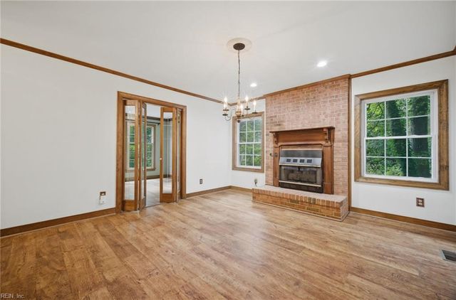 6657 Branch RD, Hayes, VA 23072