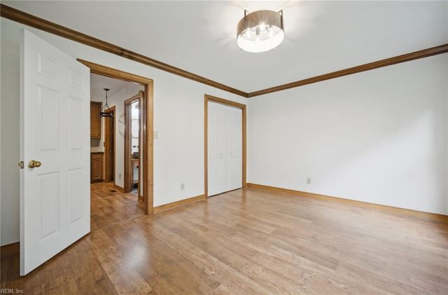 6657 Branch RD, Hayes, VA 23072