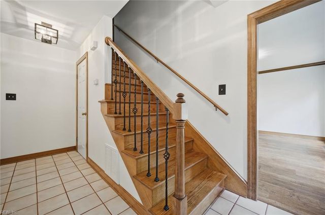 6657 Branch RD, Hayes, VA 23072