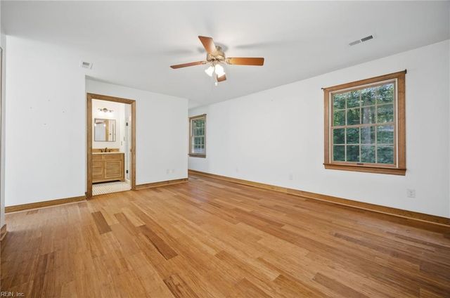 6657 Branch RD, Hayes, VA 23072