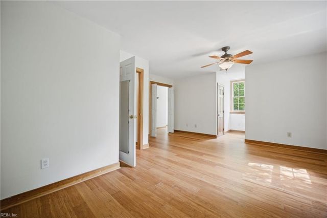 6657 Branch RD, Hayes, VA 23072