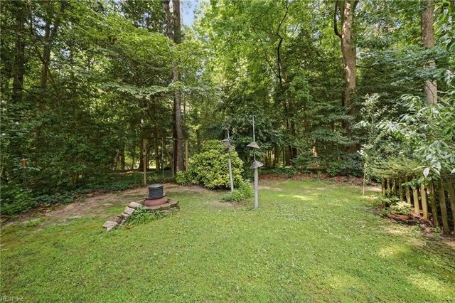 6657 Branch RD, Hayes, VA 23072
